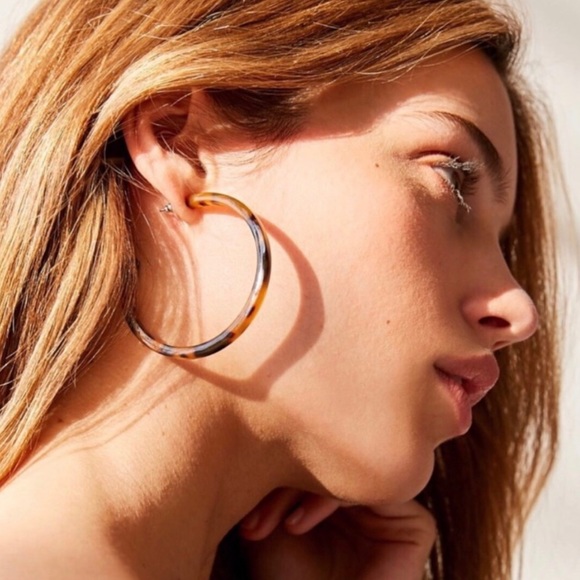 Urban Outfitters Accessories - Tortoise Hoop Earrings